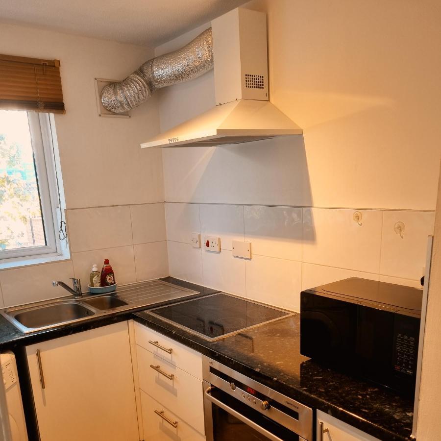 Surrey Quays Studio Лондон Екстер'єр фото
