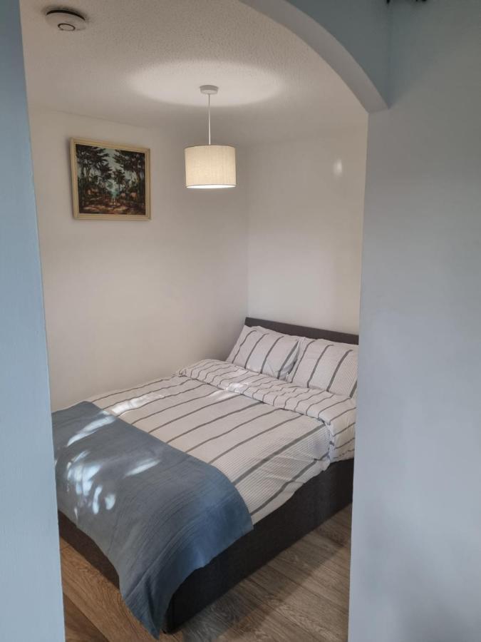 Surrey Quays Studio Лондон Екстер'єр фото