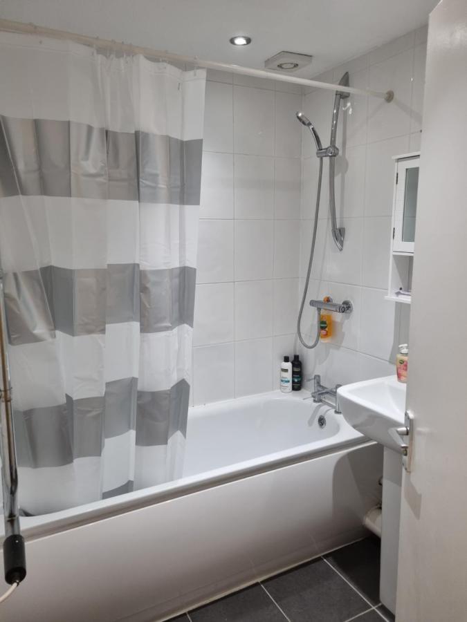 Surrey Quays Studio Лондон Екстер'єр фото